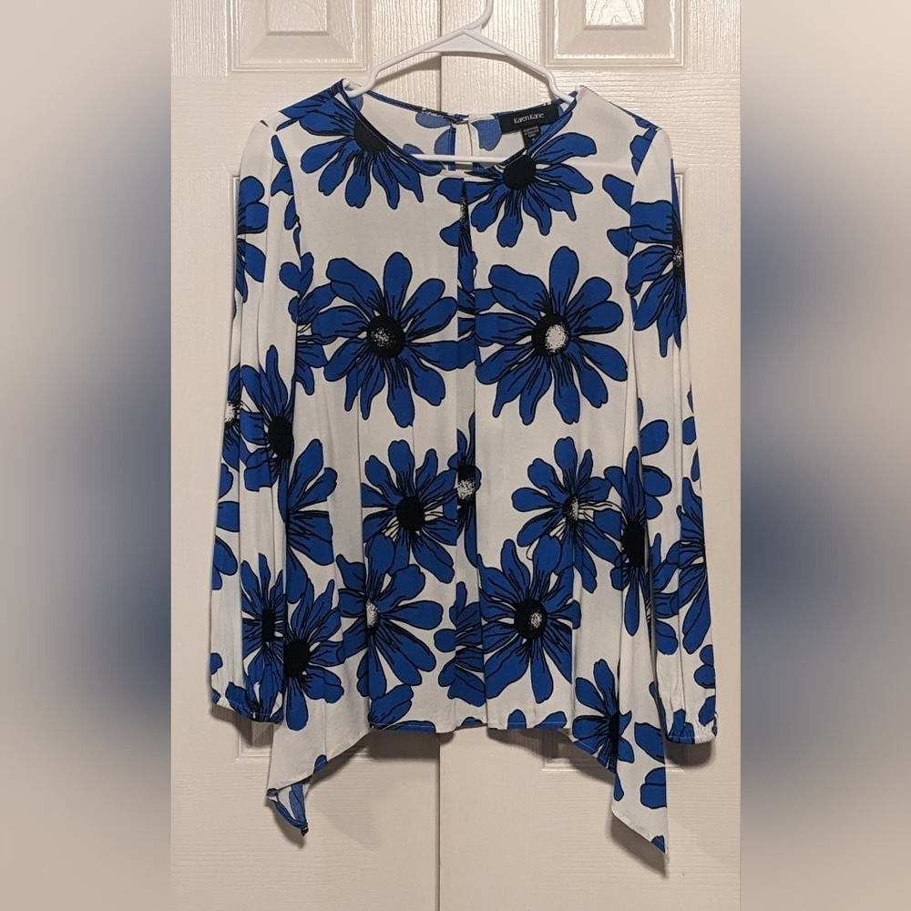 5/$25 KAREN KANE BLUE WHITE FLORAL VISCOSE TOP BLOUSE